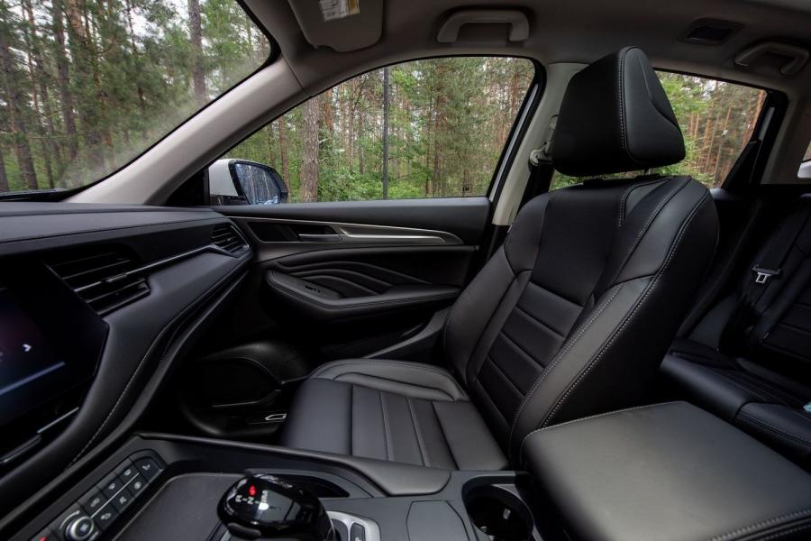 Интерьер Haval F7 2019 года  (фото 34 из 41)